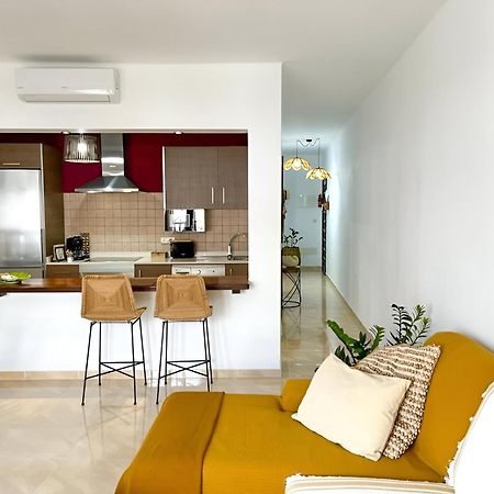 Apartamentos Mares De Lava - Puerto Del Carmen Puerto del Carmen  Eksteriør bilde